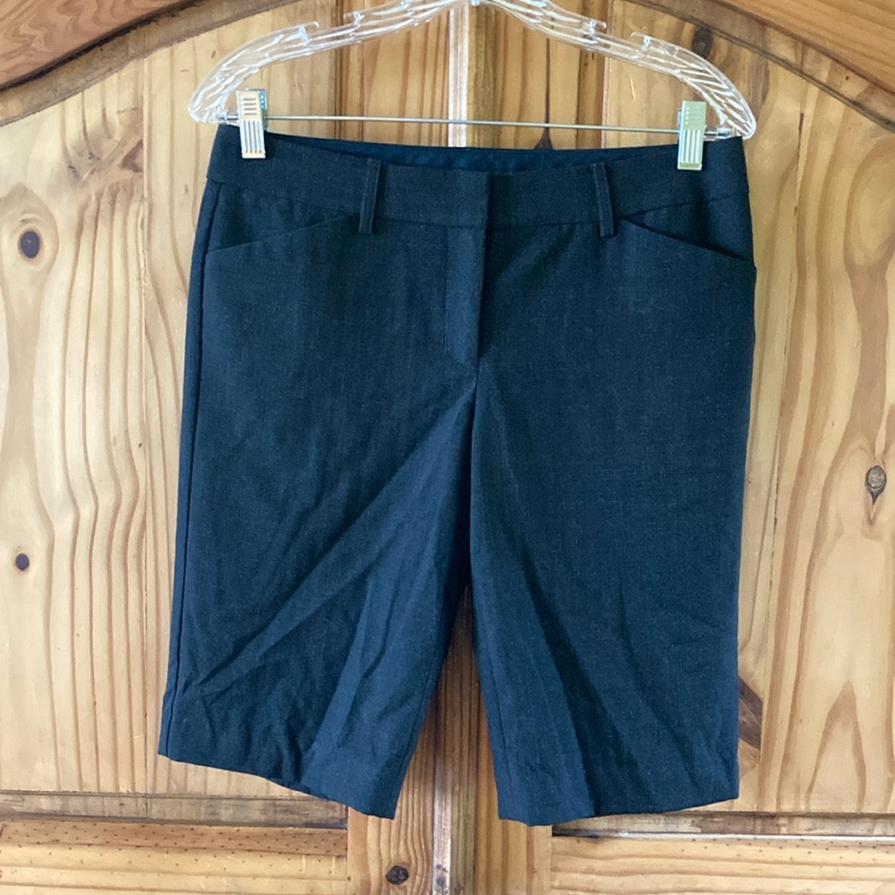 Women’s Express Editor dark brown black long dressy shorts size 4